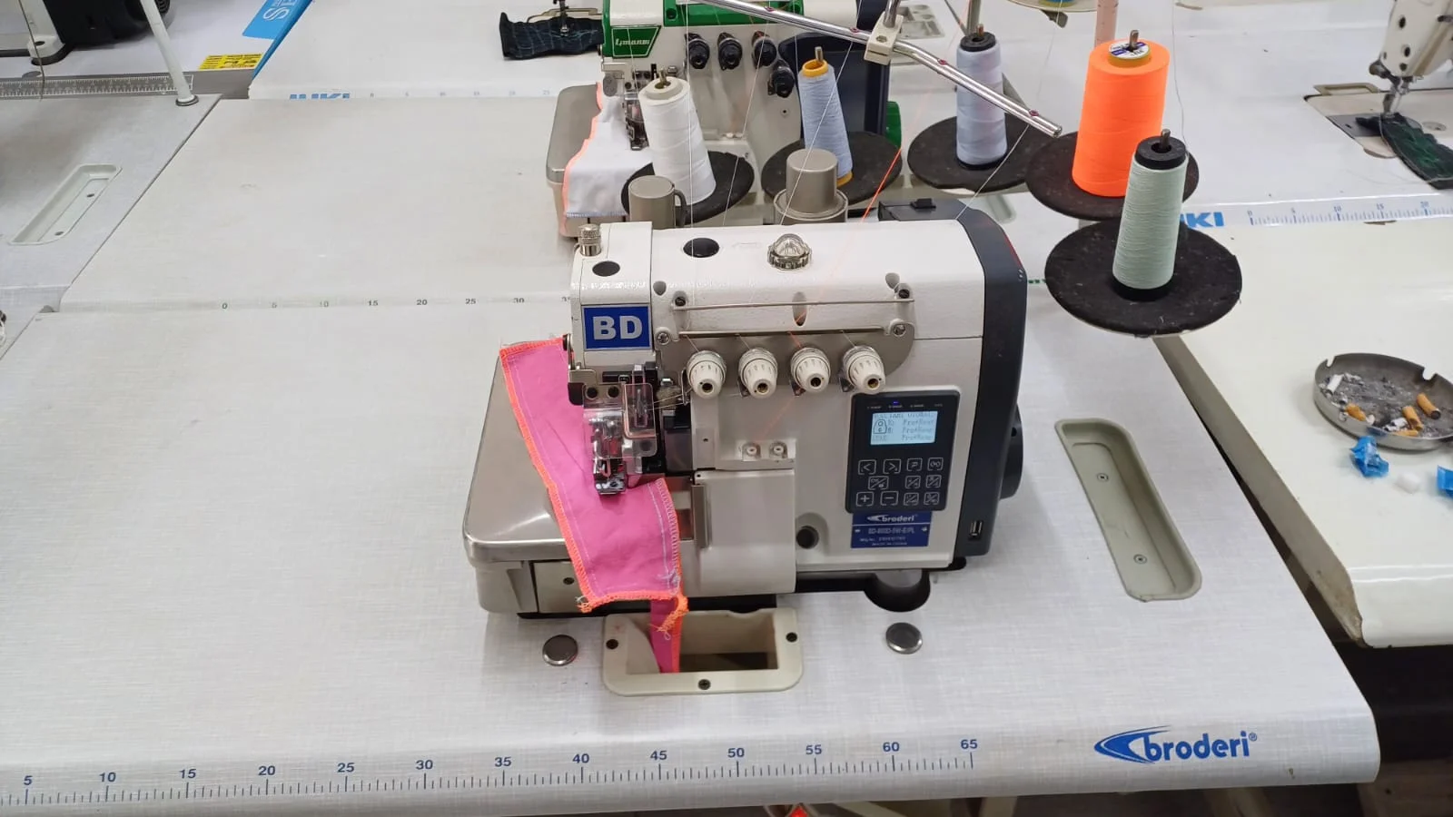 Broderi tam otomatik ip kesmeli 5 ip overlok